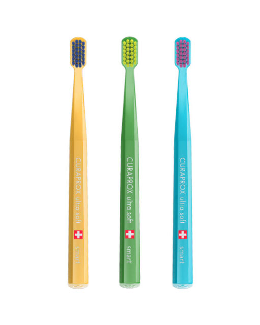 CURAPROX smart ultra soft 5-12 Years Набор из 3-х зубных щеток средней жесткости для детей (желтая, зеленая, голубая)