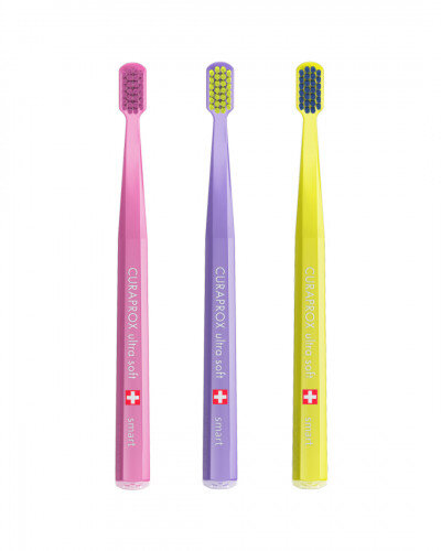 CURAPROX smart ultra soft 5-12 Years Набір з 3-х зубних щіток середньої жорткості для дітей (рожева, фіолетова, жовта)