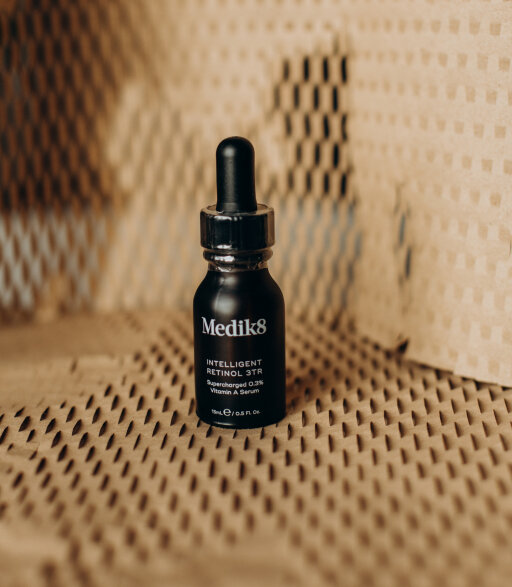 Medik8 Intelligent Retinol 3TR 15ml Нічна сироватка з ретинолом 0,3% — Фото 1