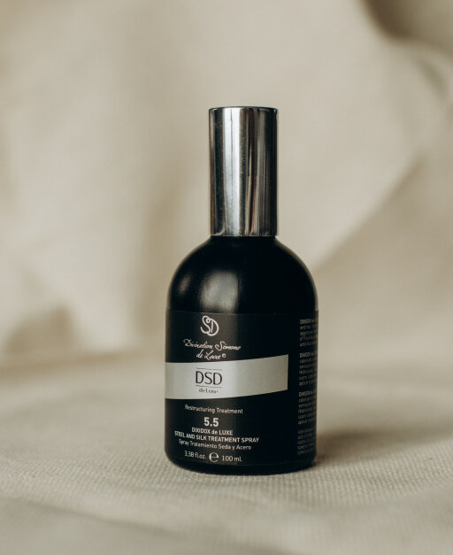DSD de Luxe 5.5 Dixidox Steel And Silk Treatment Spray 100 ml Восстанавливающий спрей Сталь и шелк — Фото 1