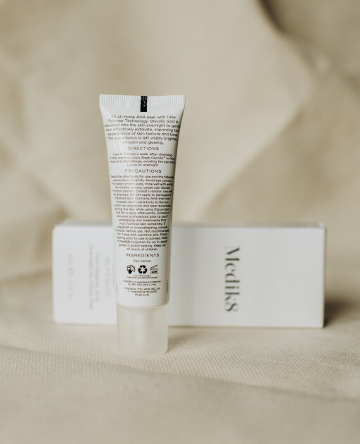Medik8 Sleep Glycolic 30ml Нічна сироватка з АНА для пілінгу в домашніх умовах — Фото 2