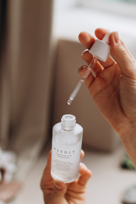 Needly Ampoule Real Active Panthenol Plus 50 мл Відновлювальна ампульна сироватка з пантенолом — Фото 2