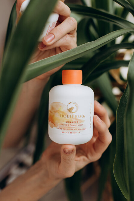 HoliFrog Sunapee Sacred-C Brightening Powder Wash 71 g Ензимна пудра з вітаміном С — Фото 1
