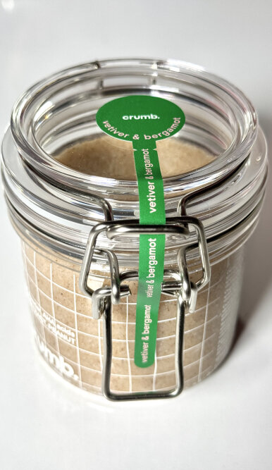 Crumb Vetiver &amp; Bergamot 200ml Сольовий скраб для тіла — Фото 1
