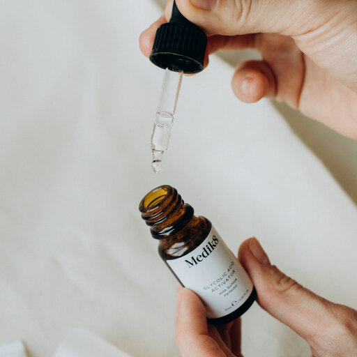 Medik8 Balance Moisturiser with Glycolic Acid Activator 50+10 ml Зволожуючий крем із пробіотиками, АНА і матуючою дією — Фото 5