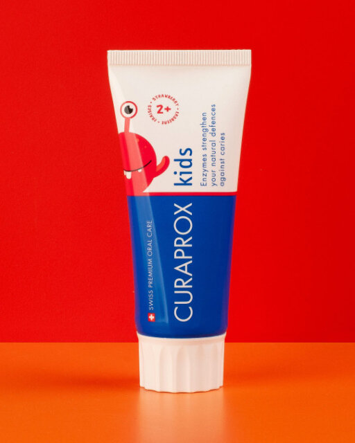 CURAPROX Kids Paste 60ml Детская зубная паста с фтором для малышей от 2-х лет, вкус клубники — Фото 2