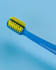CURAPROX ortho ultra soft Ортодонтическая зубная щетка (зеленая) — Фото 3